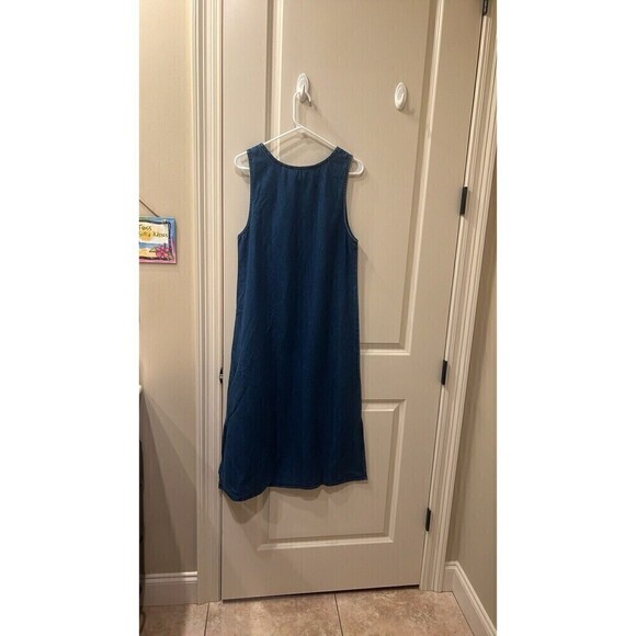 Agopa shin length blue jean dress with stitched heart embellishments PM - Picture 6 of 6